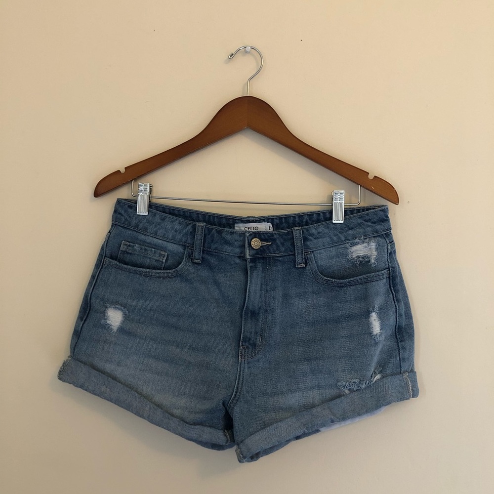 Fashion Nova || Jean shorts